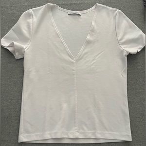Zara white v-neck tee